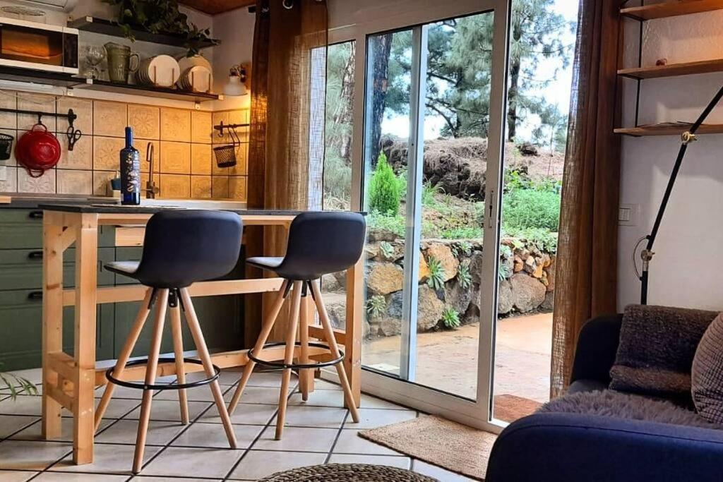 Casa Aguar: Acogedora Casa De Invitados En El Bosque Barrial Luaran gambar