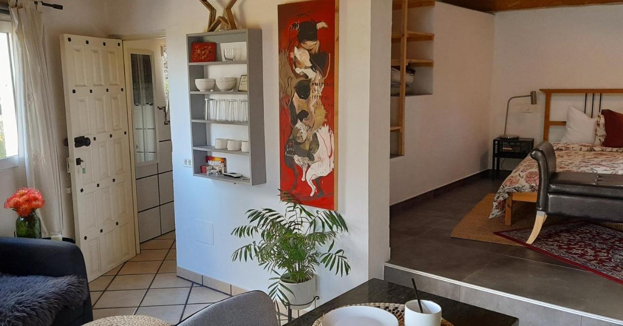 Casa Aguar: Acogedora Casa De Invitados En El Bosque Barrial Luaran gambar